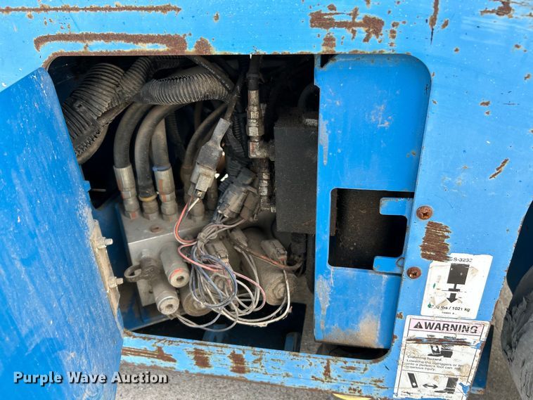 image for item EK4555 2011 Genie GS-3232 scissor lift