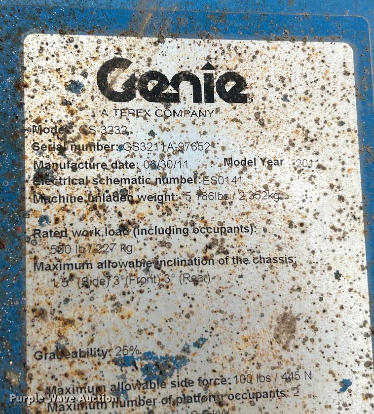 image for item EK4555 2011 Genie GS-3232 scissor lift