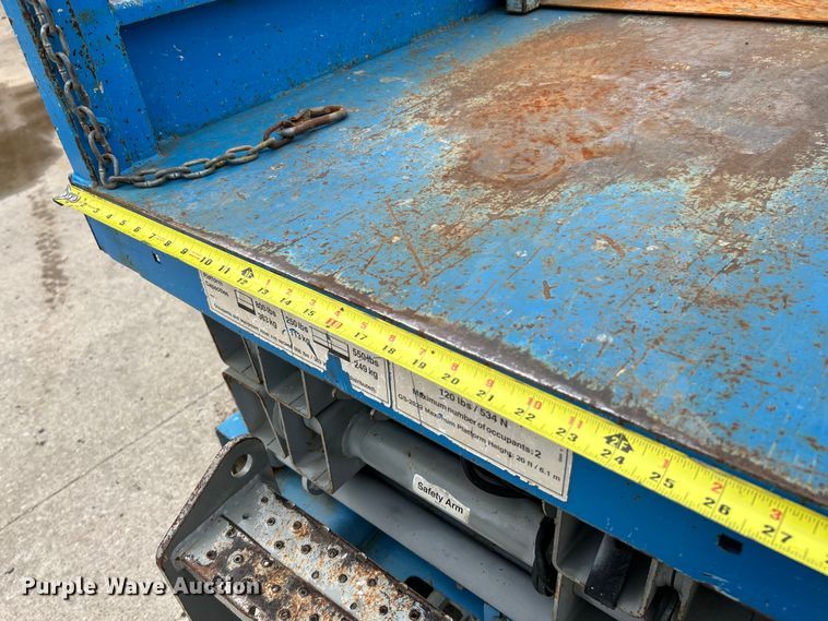 image for item EK4557 2007 Genie GS-2032 scissor lift
