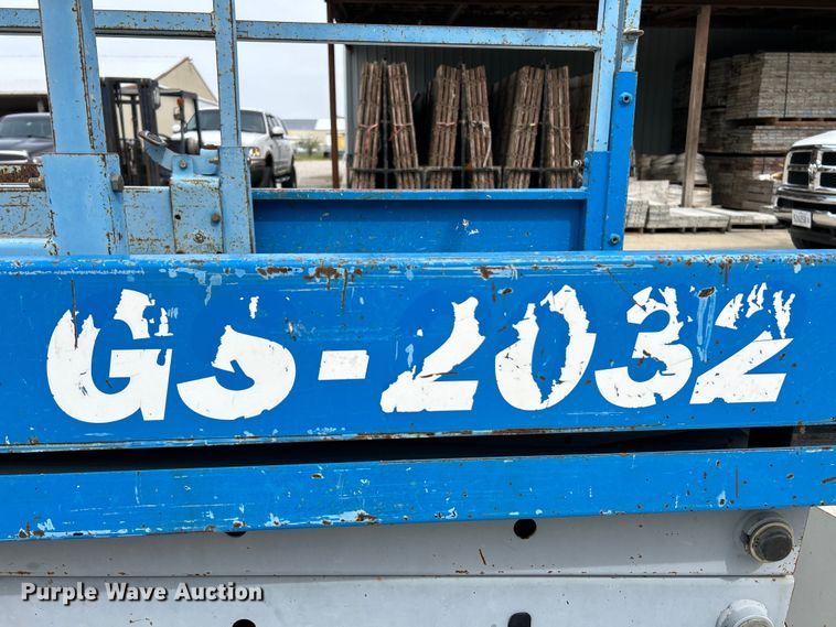 image for item EK4557 2007 Genie GS-2032 scissor lift