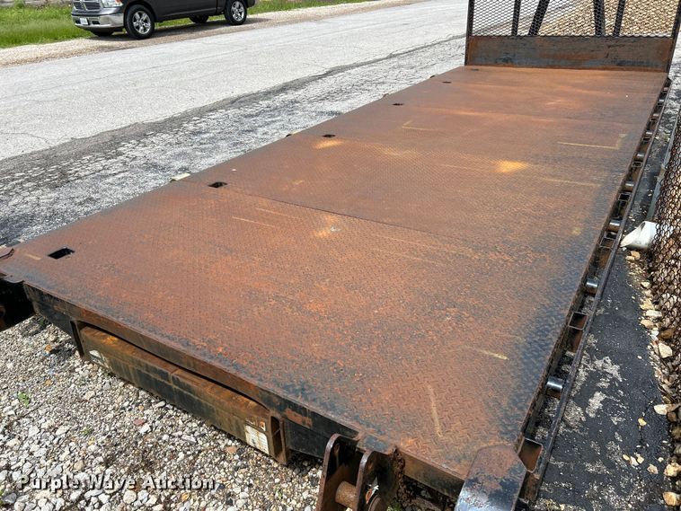 image for item EK4565 Hooklift flatbed