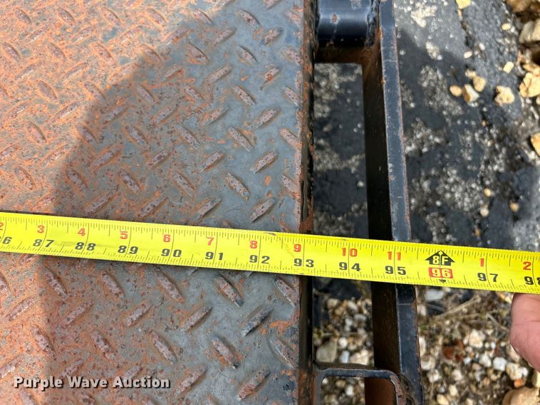 image for item EK4565 Hooklift flatbed