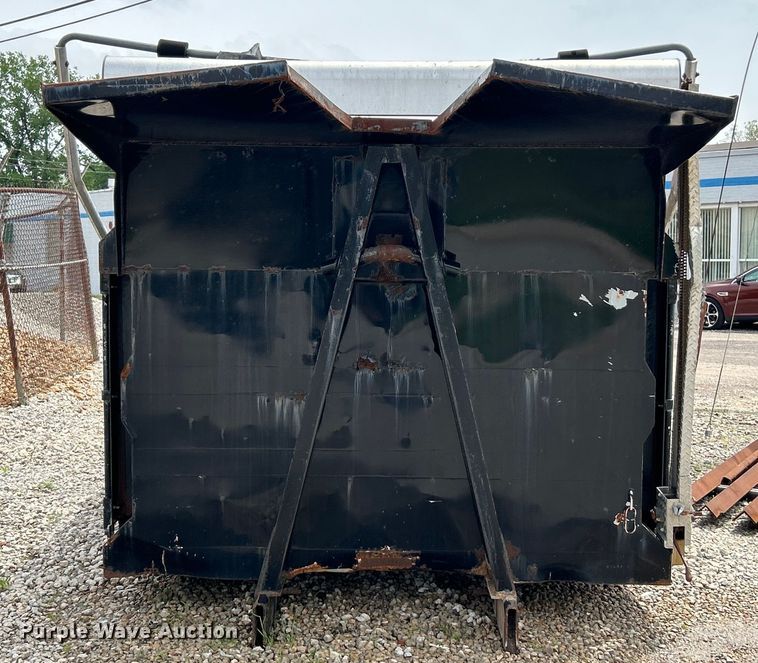 Hooklift dump bed in St. Louis, MO Item EK4566 for sale Purple Wave
