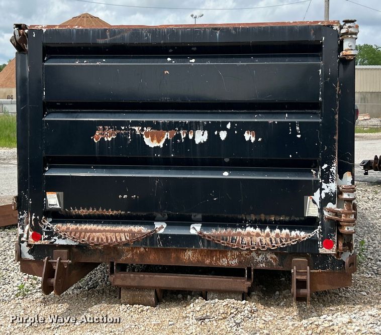Hooklift dump bed in St. Louis, MO Item EK4566 for sale Purple Wave