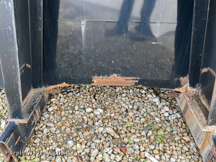 image for item EK4566 Hooklift dump bed