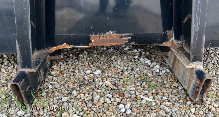 image for item EK4566 Hooklift dump bed