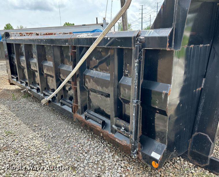 image for item EK4566 Hooklift dump bed