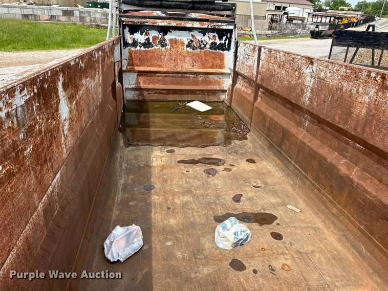 Hooklift dump bed in St. Louis, MO Item EK4566 for sale Purple Wave