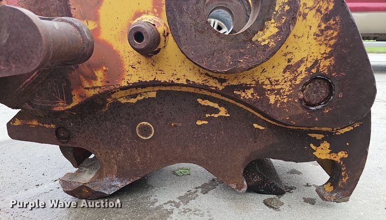 image for item IO9920 Caterpillar 292-4152 quick coupler
