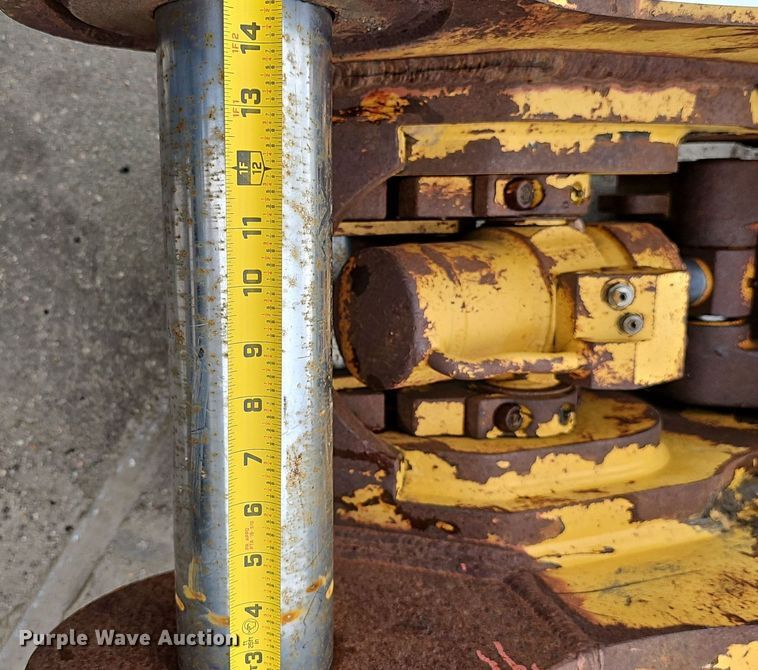 image for item IO9920 Caterpillar 292-4152 quick coupler