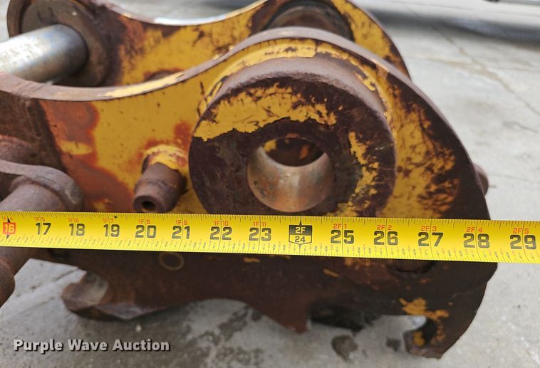 image for item IO9920 Caterpillar 292-4152 quick coupler