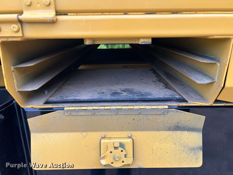 image for item JS9958 1997 Stewart and Stevenson  flatbed truck