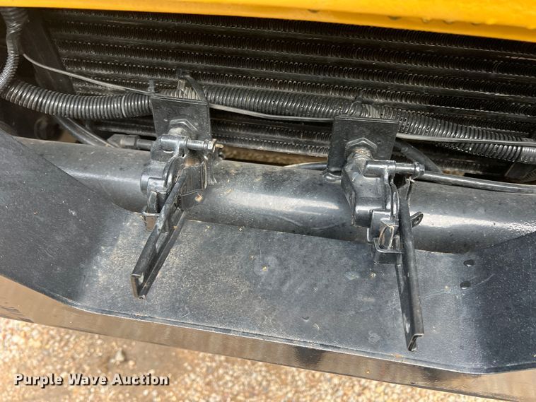 image for item JS9958 1997 Stewart and Stevenson  flatbed truck