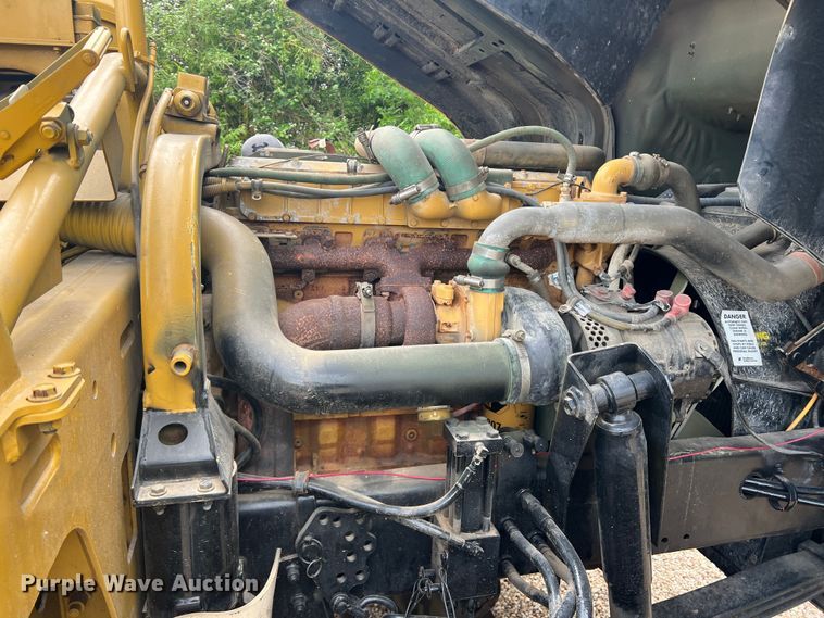 image for item JS9958 1997 Stewart and Stevenson  flatbed truck