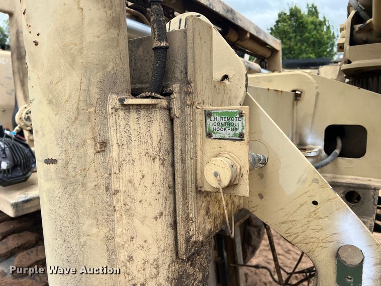 image for item JS9961 2000 Grove FMTV-W crane