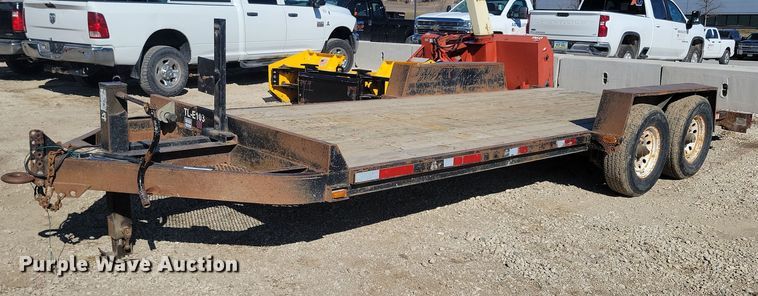 image for item LC9841 2001 Kiefer Built utility trailer