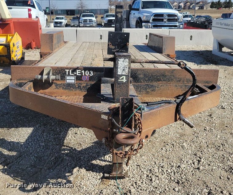 image for item LC9841 2001 Kiefer Built utility trailer