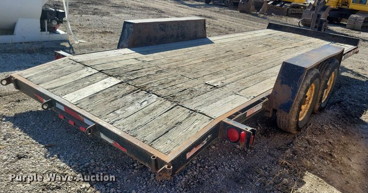 image for item LC9841 2001 Kiefer Built utility trailer