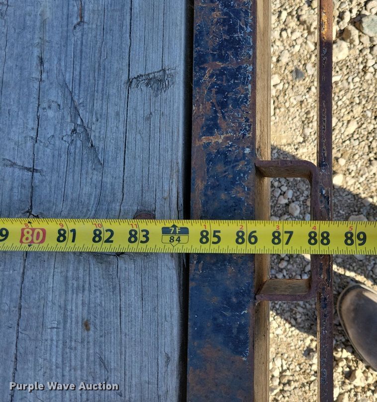 image for item LC9841 2001 Kiefer Built utility trailer