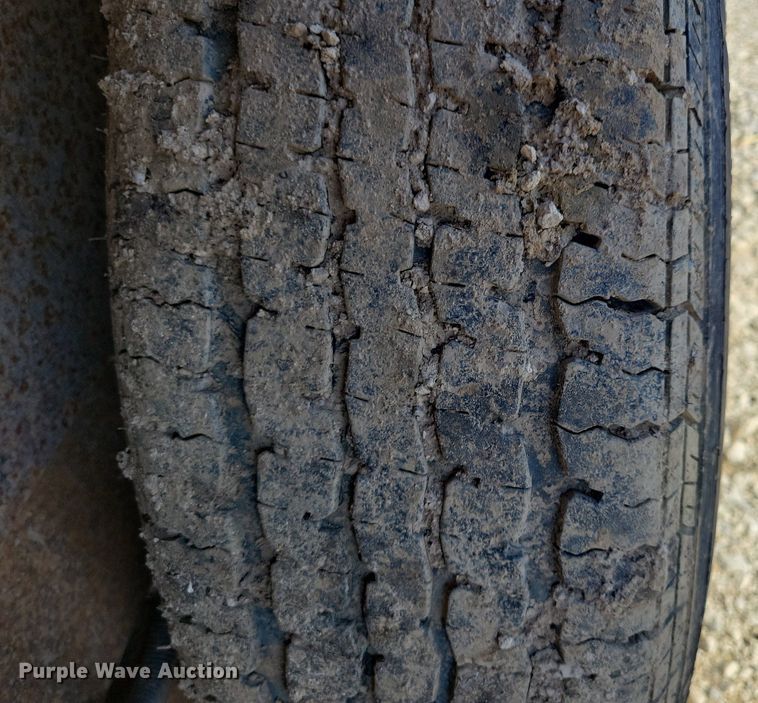 image for item LC9841 2001 Kiefer Built utility trailer