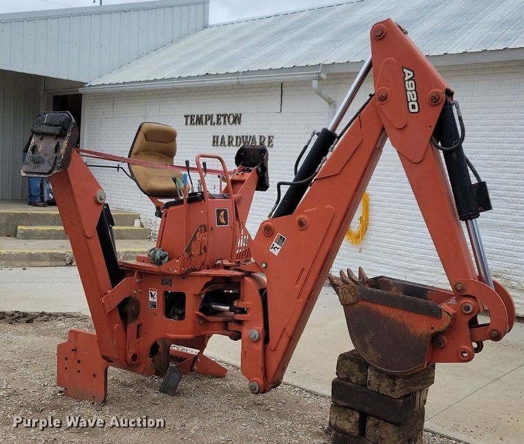 image for item LC9989 2011 Ditch Witch A920 backhoe attachment