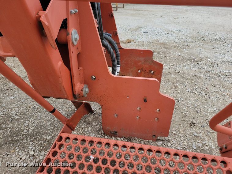 image for item LC9989 2011 Ditch Witch A920 backhoe attachment