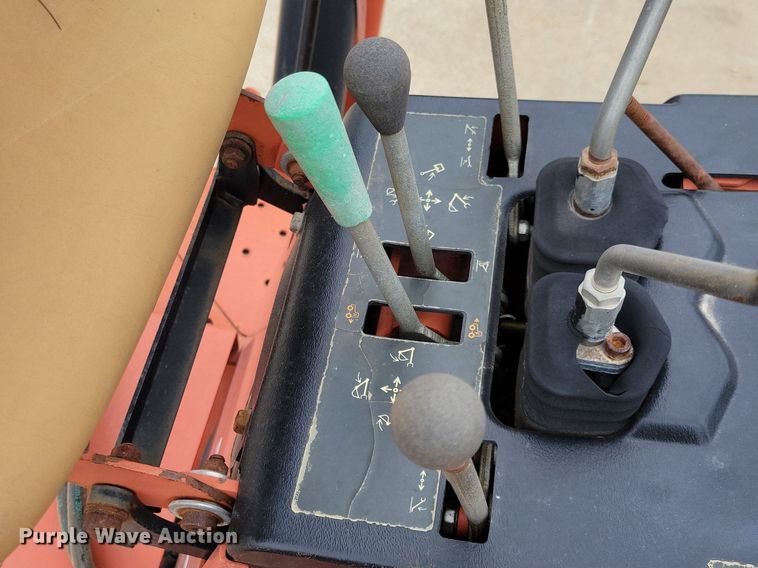 image for item LC9989 2011 Ditch Witch A920 backhoe attachment