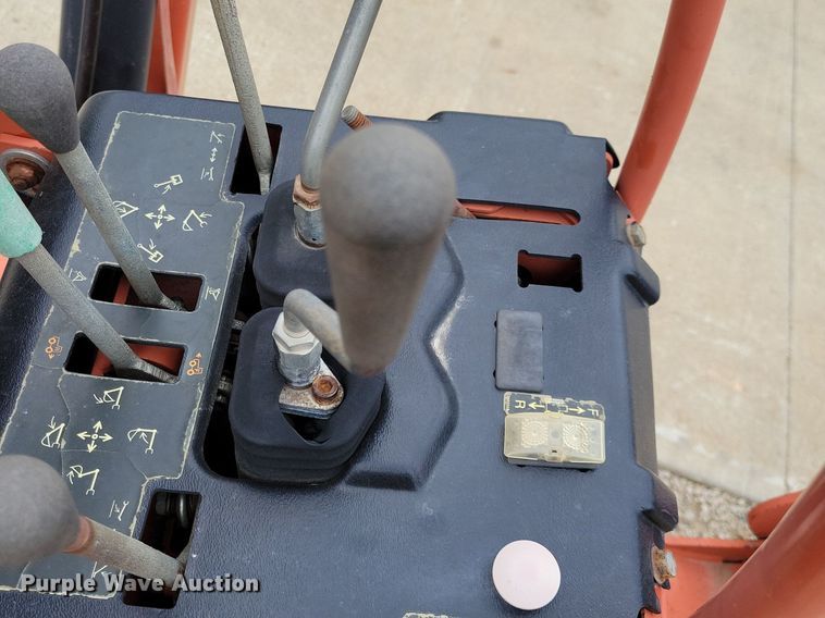 image for item LC9989 2011 Ditch Witch A920 backhoe attachment