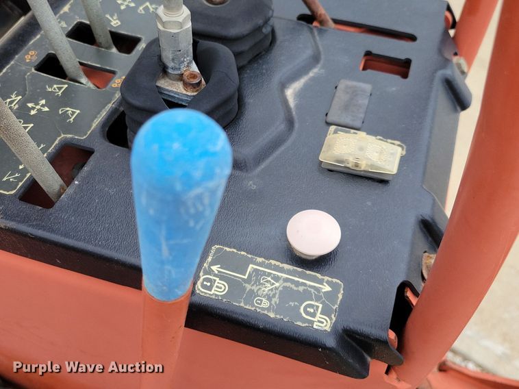 image for item LC9989 2011 Ditch Witch A920 backhoe attachment