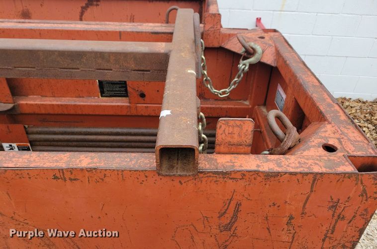 image for item LC9991 1994 Ditch Witch P80 directional rod pusher