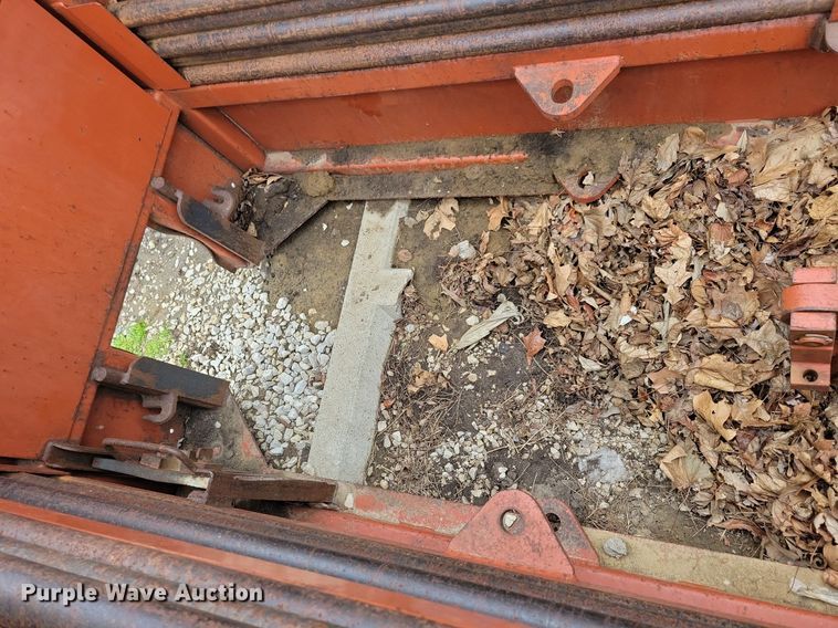 image for item LC9991 1994 Ditch Witch P80 directional rod pusher