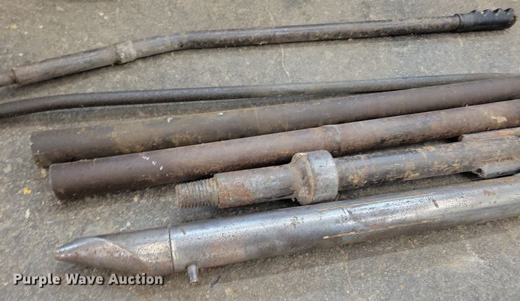 image for item LC9991 1994 Ditch Witch P80 directional rod pusher