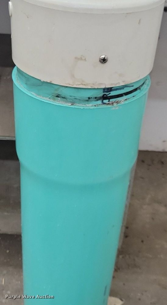 image for item LC9991 1994 Ditch Witch P80 directional rod pusher