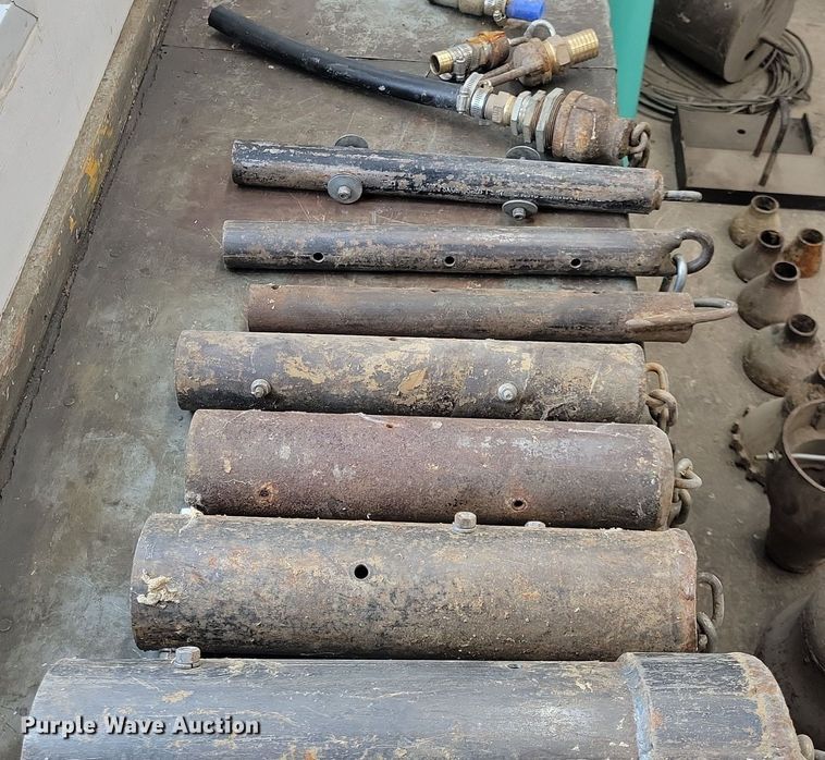 image for item LC9991 1994 Ditch Witch P80 directional rod pusher