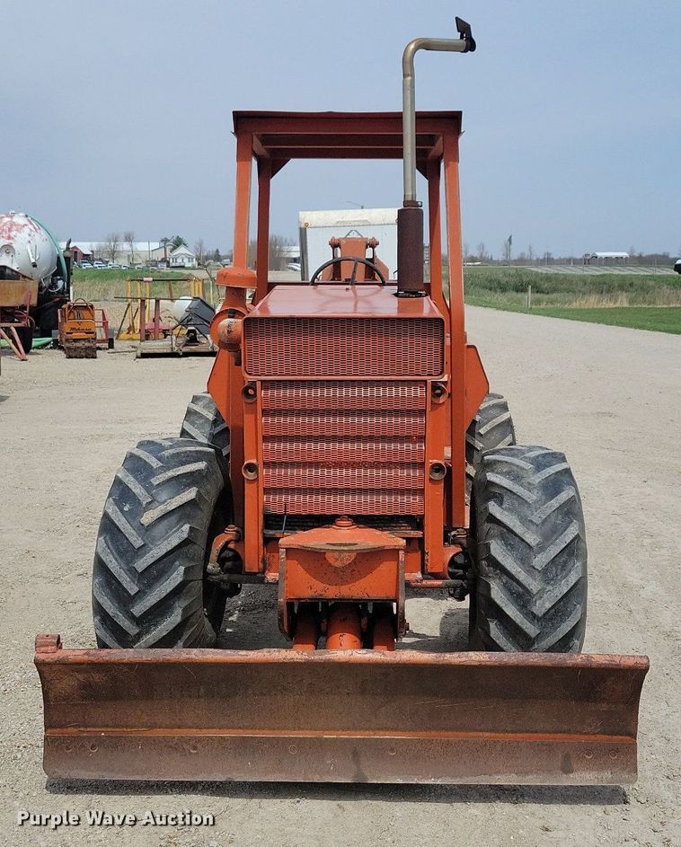 image for item LC9993 Ditch Witch 6510 cable plow