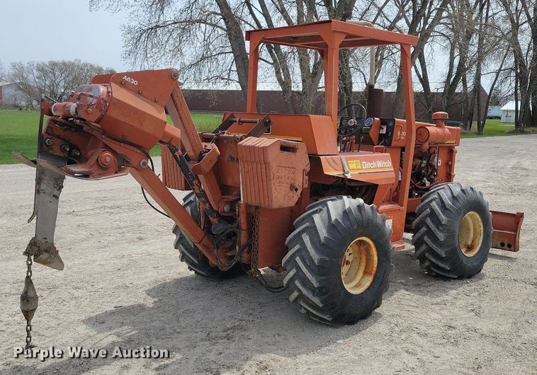 image for item LC9993 Ditch Witch 6510 cable plow