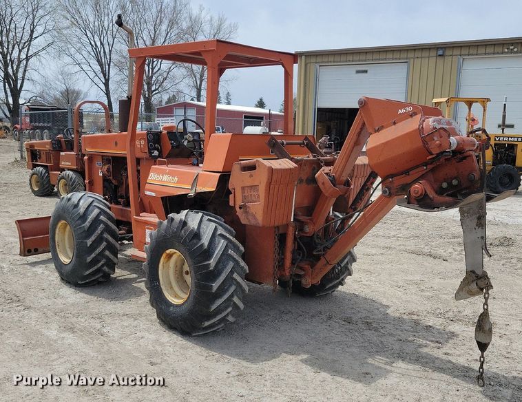 image for item LC9993 Ditch Witch 6510 cable plow