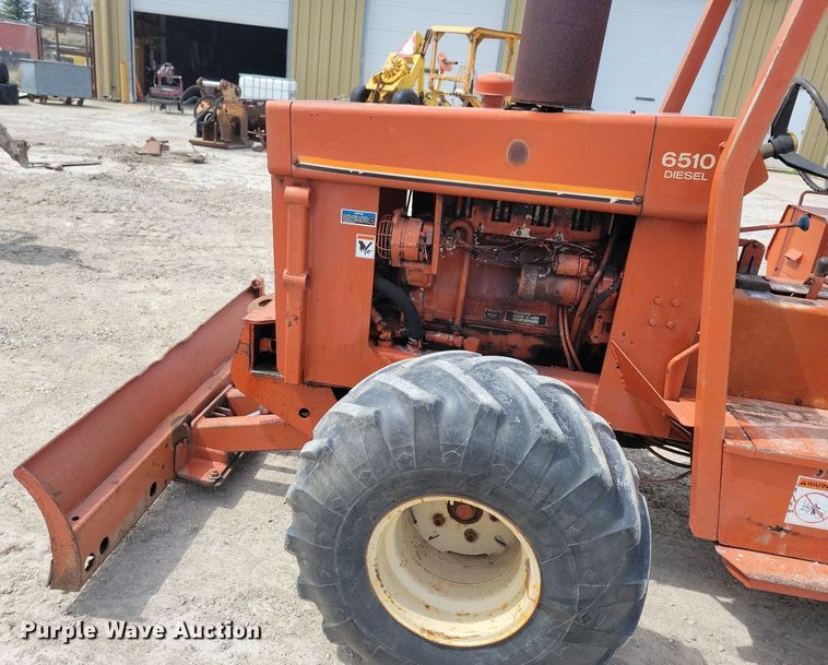 image for item LC9993 Ditch Witch 6510 cable plow