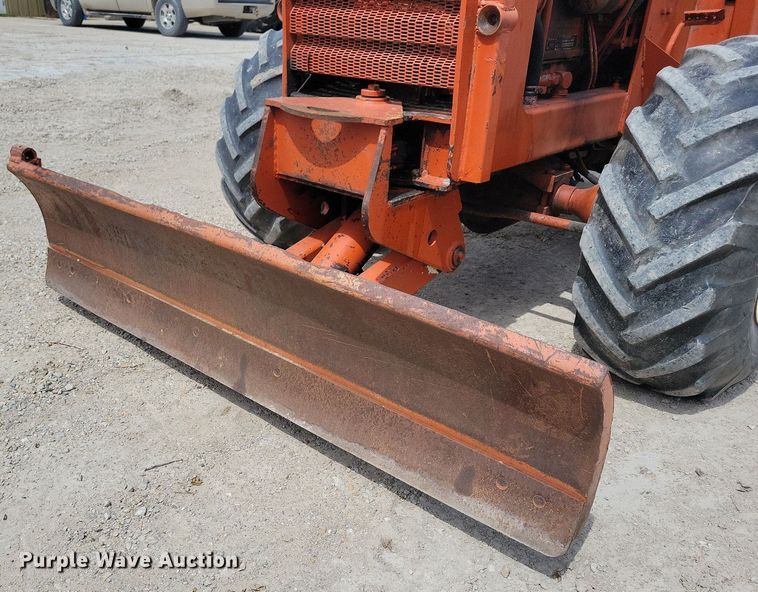 image for item LC9993 Ditch Witch 6510 cable plow