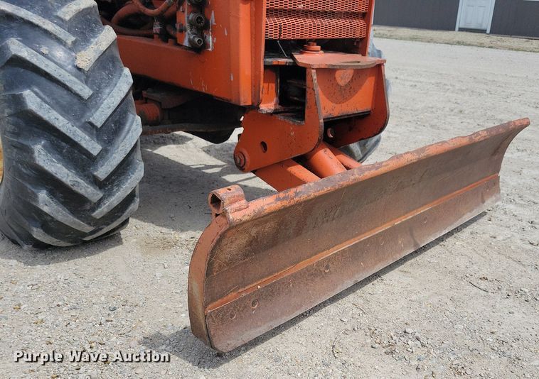 image for item LC9993 Ditch Witch 6510 cable plow