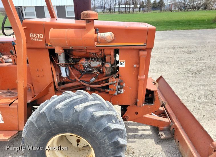 image for item LC9993 Ditch Witch 6510 cable plow