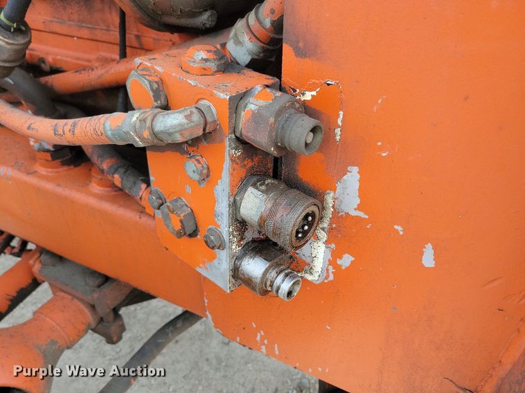 image for item LC9993 Ditch Witch 6510 cable plow