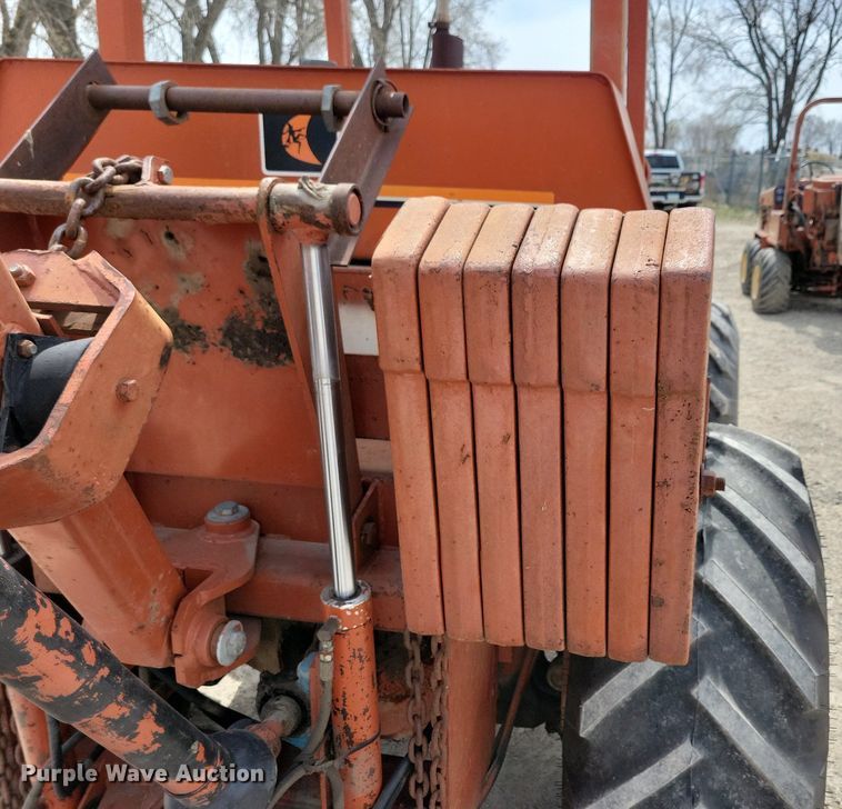 image for item LC9993 Ditch Witch 6510 cable plow