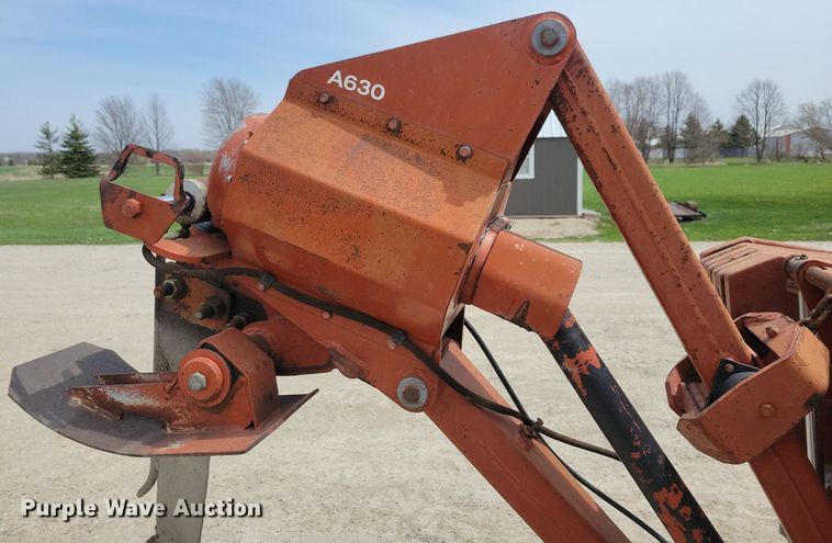 image for item LC9993 Ditch Witch 6510 cable plow