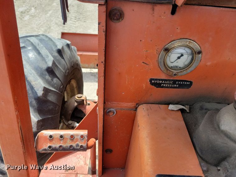 image for item LC9993 Ditch Witch 6510 cable plow