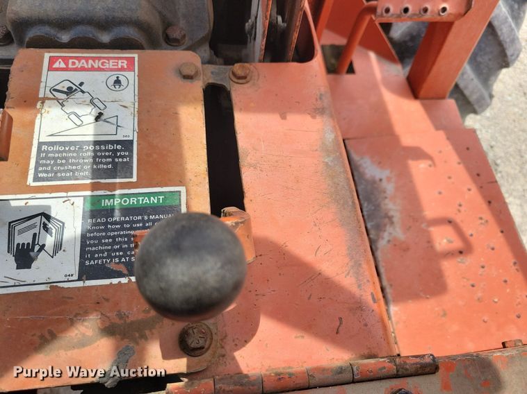 image for item LC9993 Ditch Witch 6510 cable plow