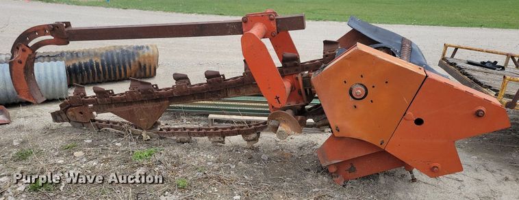 image for item LC9993 Ditch Witch 6510 cable plow