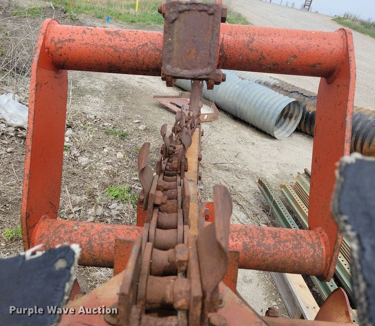 image for item LC9993 Ditch Witch 6510 cable plow