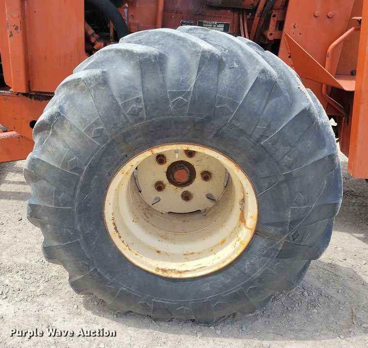 image for item LC9993 Ditch Witch 6510 cable plow