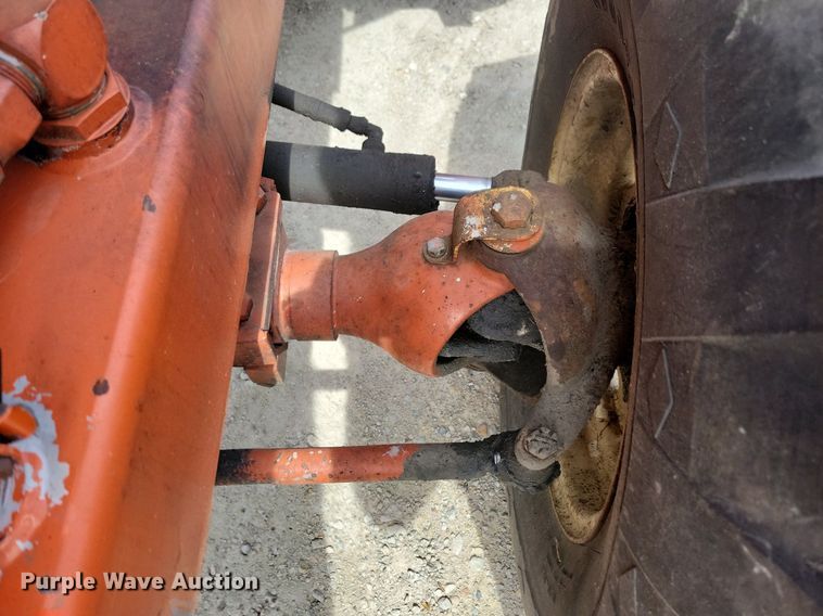 image for item LC9993 Ditch Witch 6510 cable plow